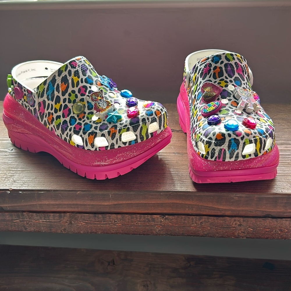 Crocs- Lisa frank mega crouch clog- W7 electric pink
